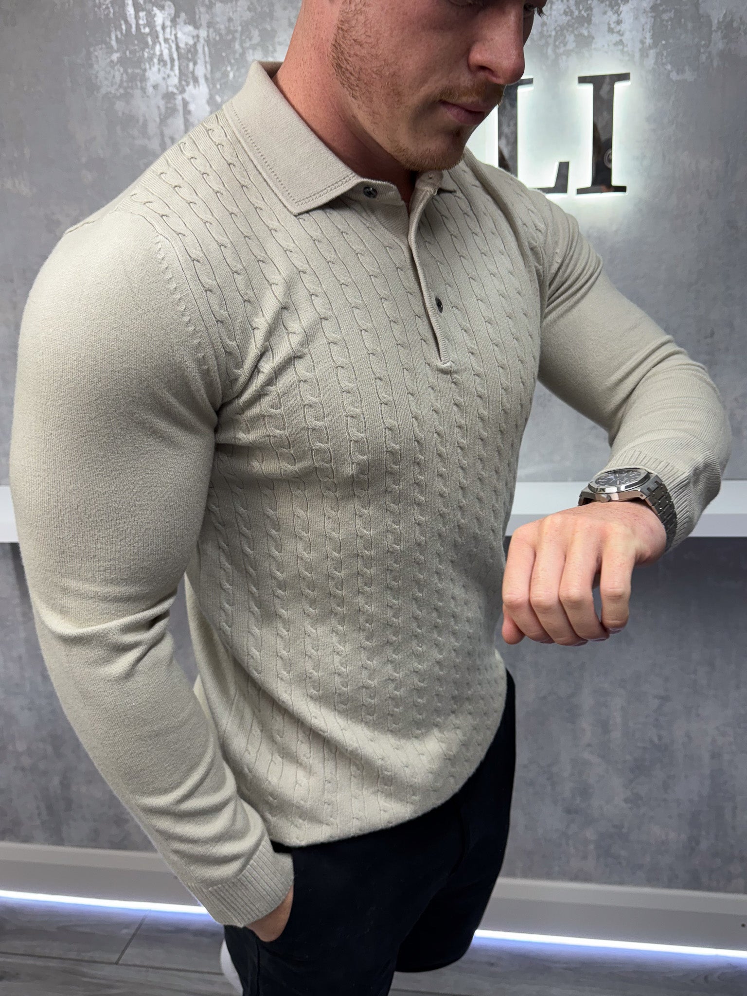 Polo de manga larga con botones - Beige