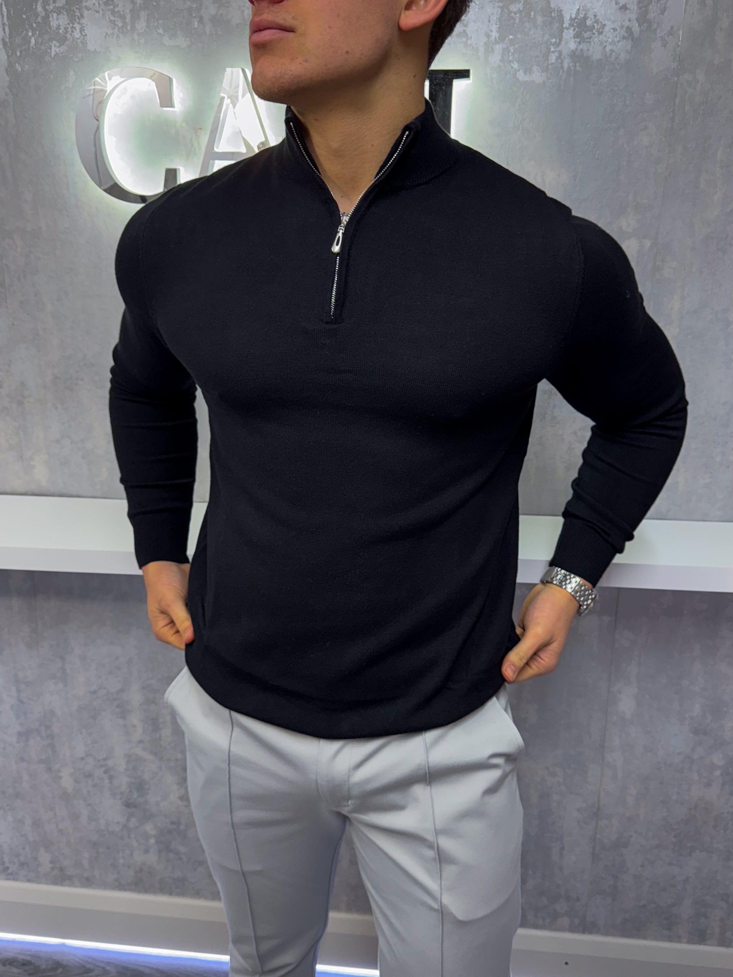 De Costello - Trui met halve rits - Zwart