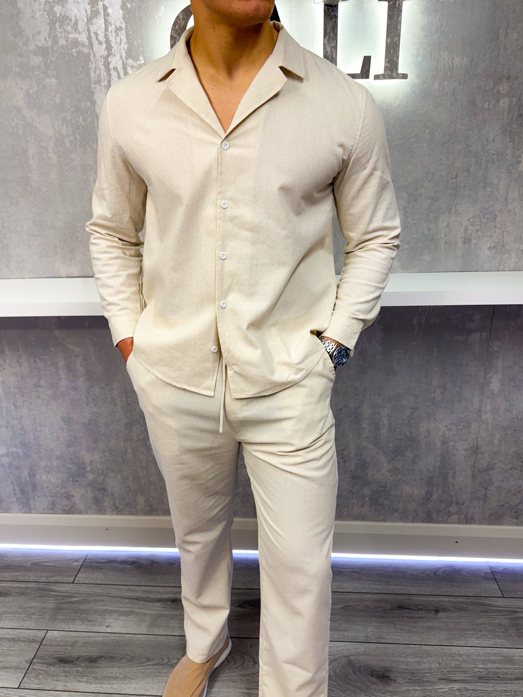 The Linen Shirt - Oatmeal