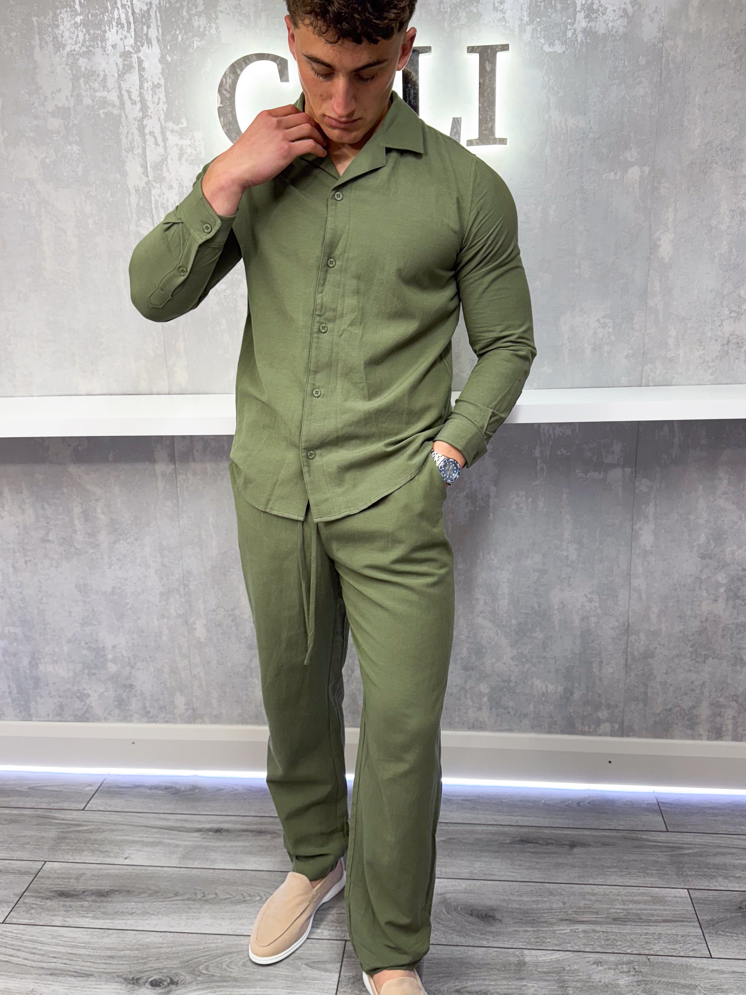 Het linnen overhemd - Khaki