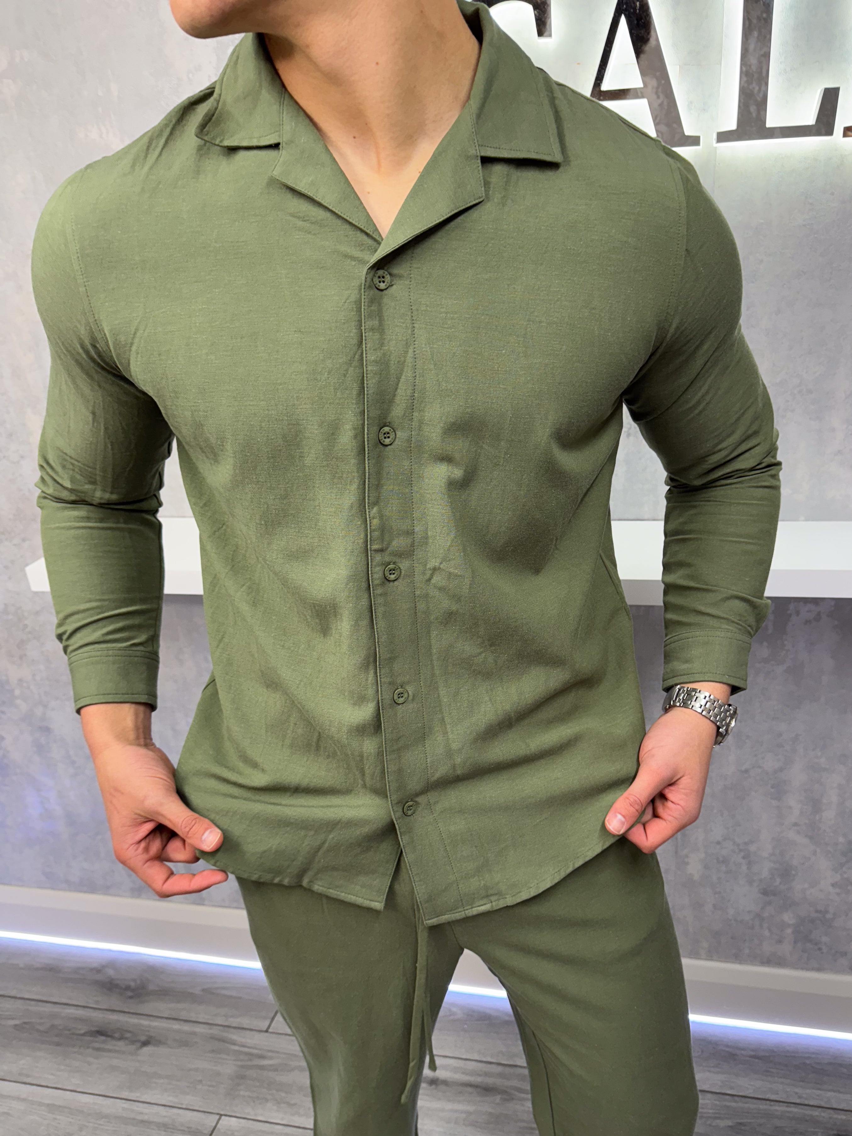 Het linnen overhemd - Khaki