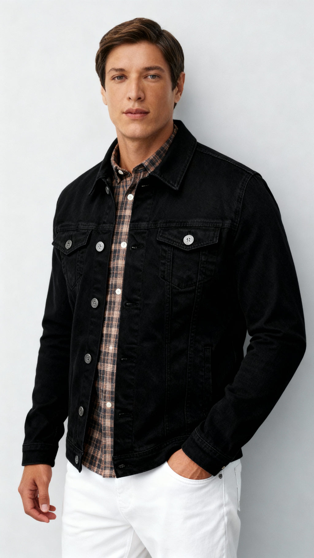 Chaqueta vaquera para hombre - Estilo vaquero clásico con botones en la parte delantera y bolsillos en el pecho para uso informal y elegante.