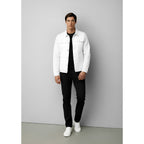 Chaqueta vaquera para hombre - Estilo vaquero clásico con botones en la parte delantera y bolsillos en el pecho para uso informal y elegante.