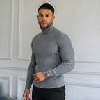 Clásico jersey de cuello alto para hombre - Suave, cálido y elegante.