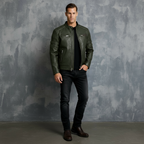 Herren-Bikerjacke – Stehkragen mit rotem Streifendetail & gesteppte Schultern | Stylische Slim-Fit-Motorradjacke